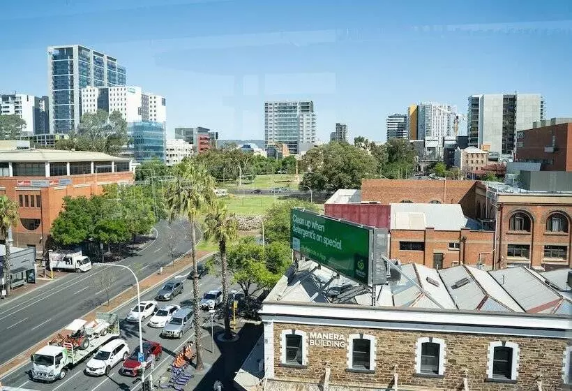 فندق Adelaide Rockford
