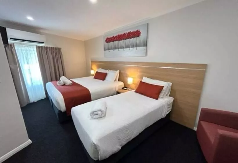 ホテル Adelaide Royal Coach