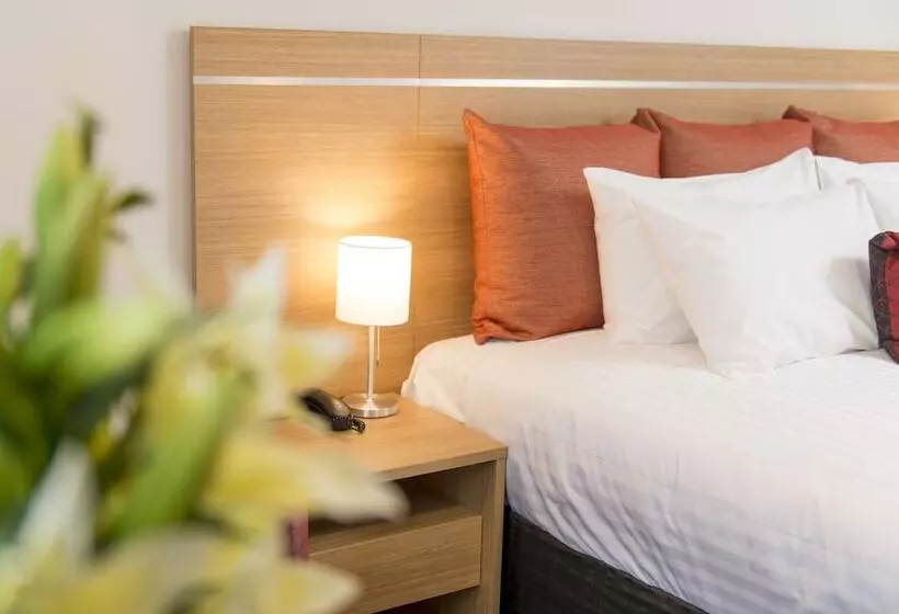 ホテル Adelaide Royal Coach