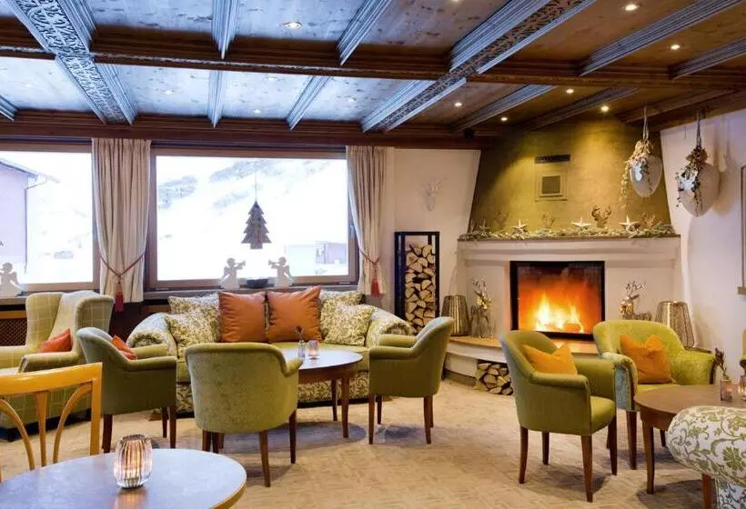 ホテル Albona Nova