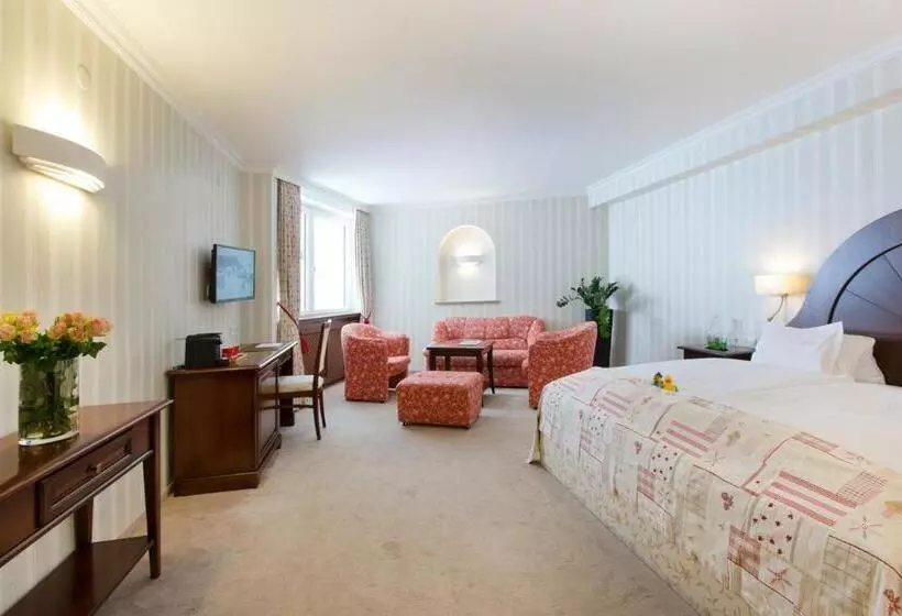 ホテル Albona Nova