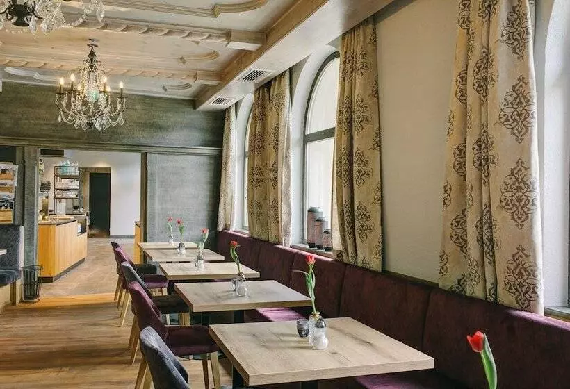 Boutique Hotel Im Auracher Löchl