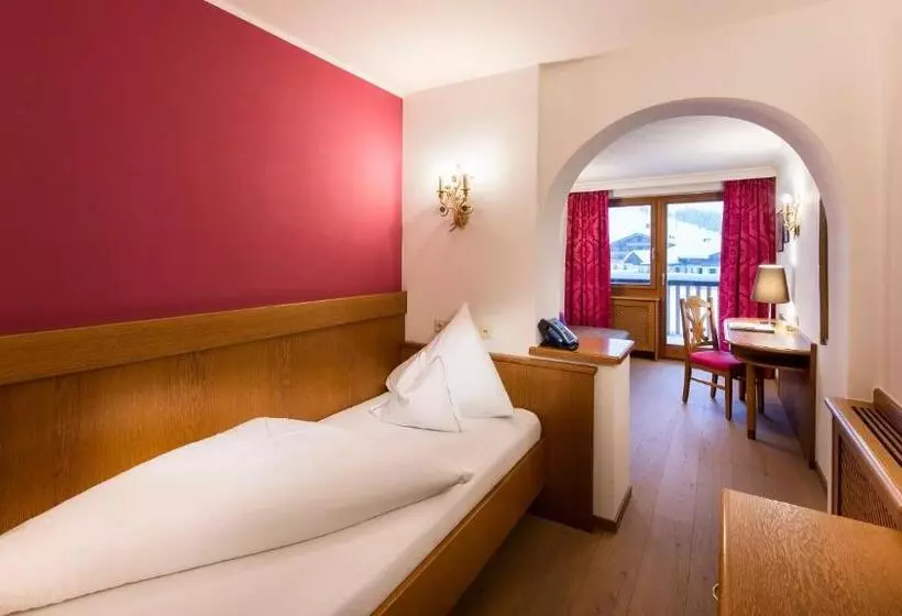 ホテル & Chalet Montana