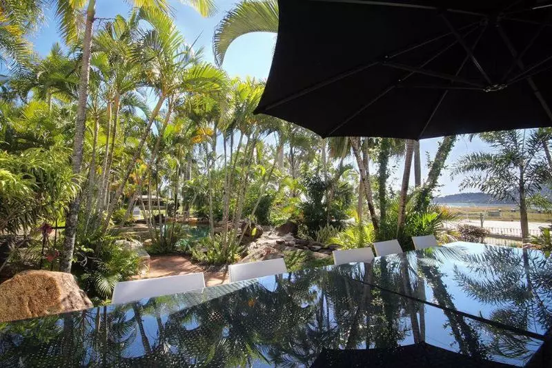 فندق Colonial Palms Motor Inn