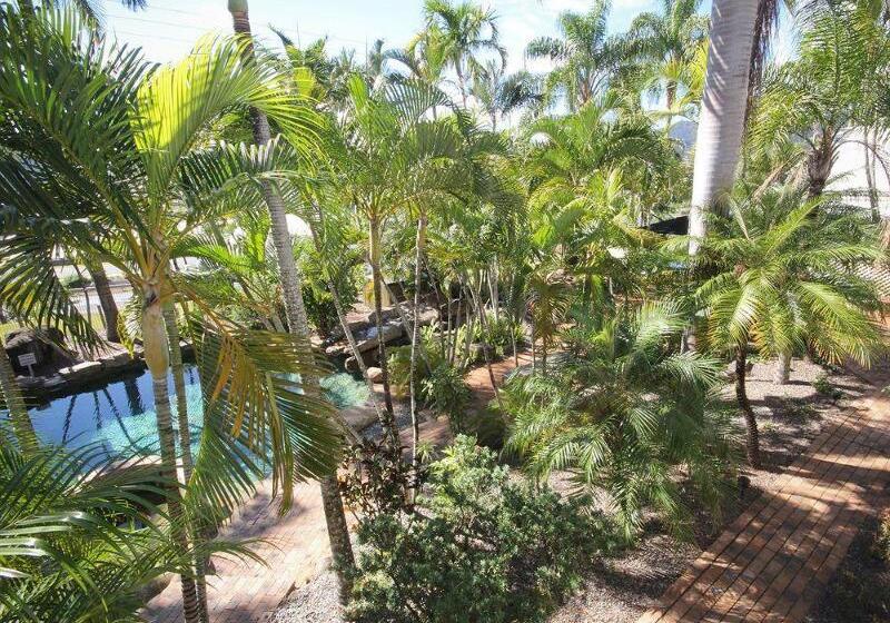 בית מלון כפרי Colonial Palms Motor Inn