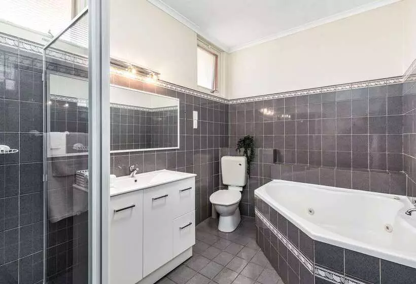 Otel Comfort Inn Glenelg