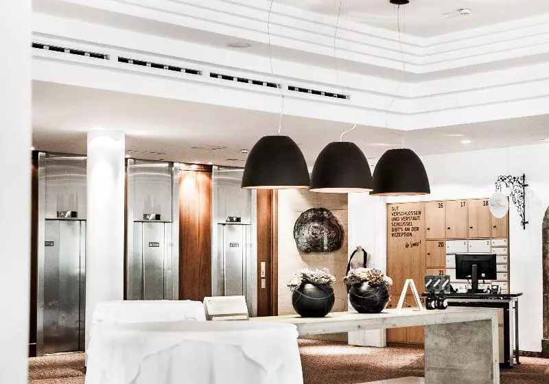 Hotelli Weitzer Graz   Centre Of Graz