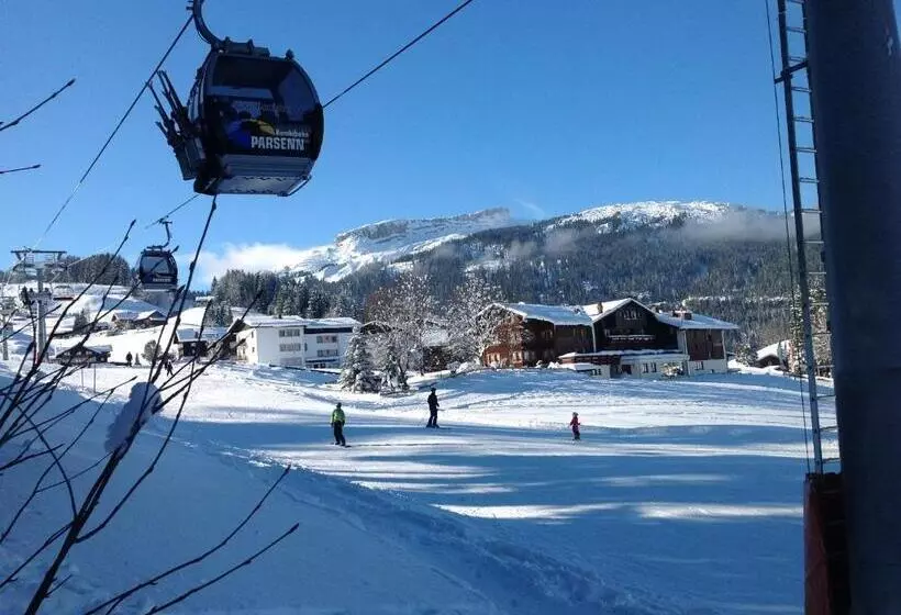 Hotel Gemma Adults Only