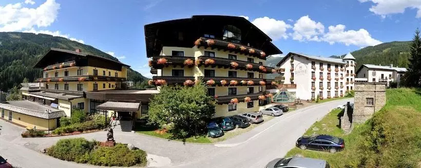 Отель Gesundheitszentrum Bärenhof Bad Gastein
