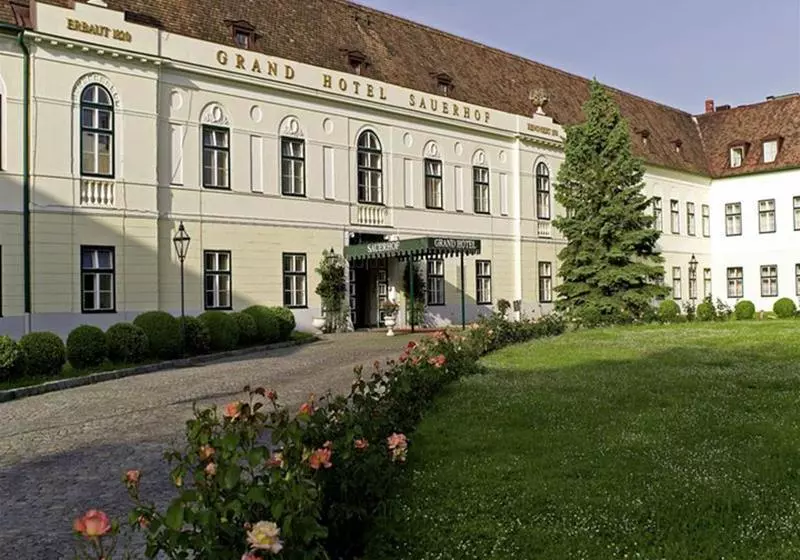 호텔 Grand Sauerhof