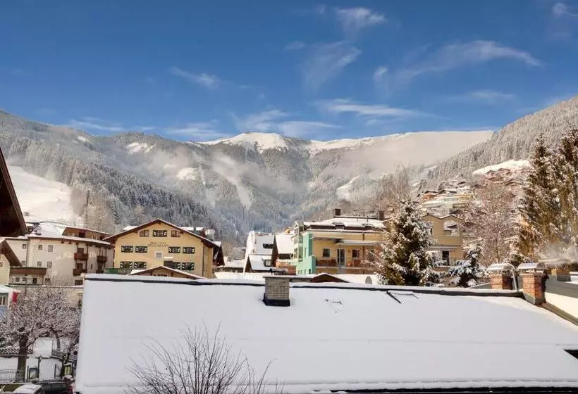 ホテル Grüner Baum