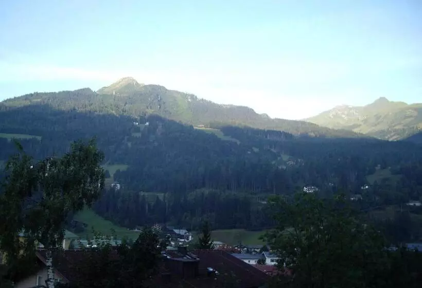 Отель Kur  Und Gästehaus Villa Anna