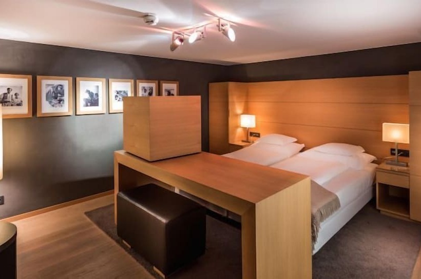 בית מלון כפרי Madlein