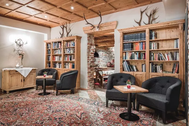 Post Seefeld Hotel & Spa