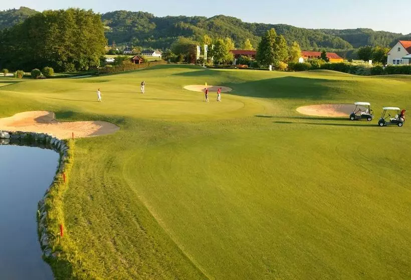 호텔 Vier Jahreszeiten Loipersdorf