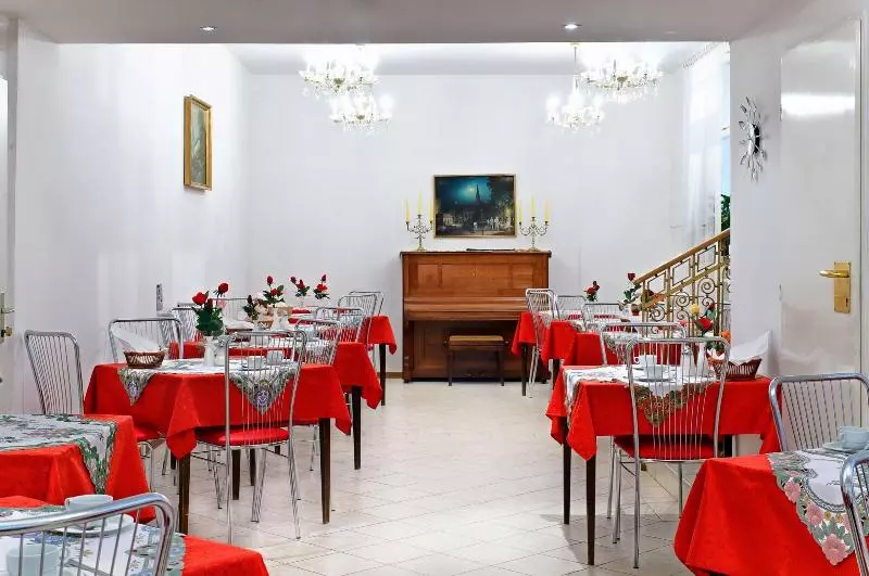 호텔 Viktoria Schonbrunn