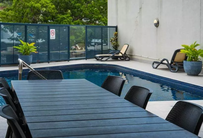 Abbey On Roma Hotel & Apartments