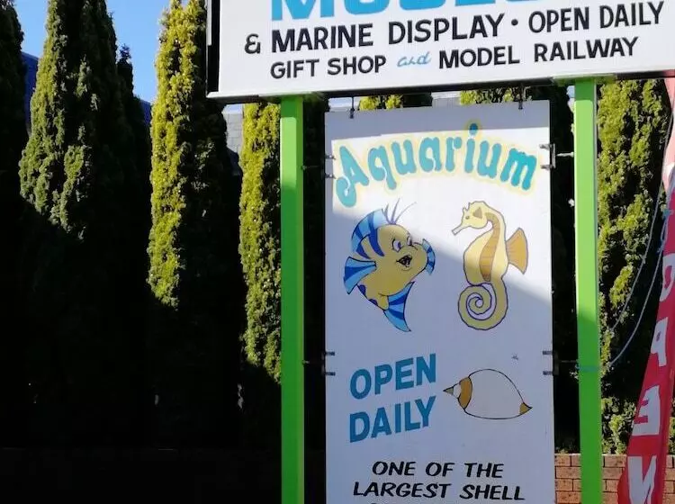 Hotelli Banjo Paterson Motor Inn