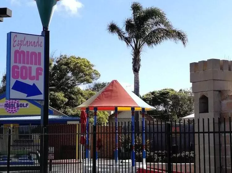 Hotelli Banjo Paterson Motor Inn