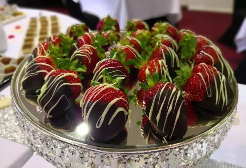 Отель Beau Monde International