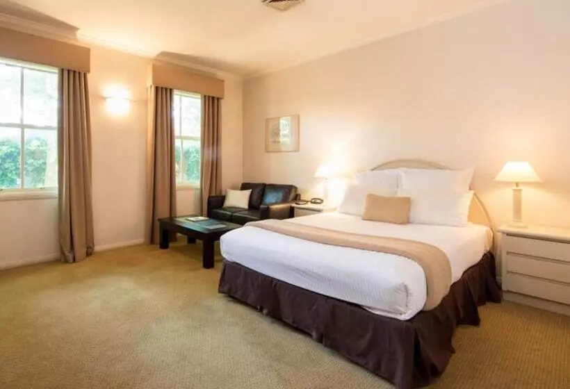 Отель Beau Monde International