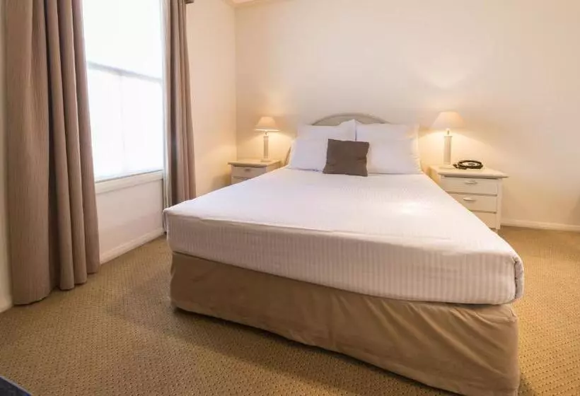 Отель Beau Monde International