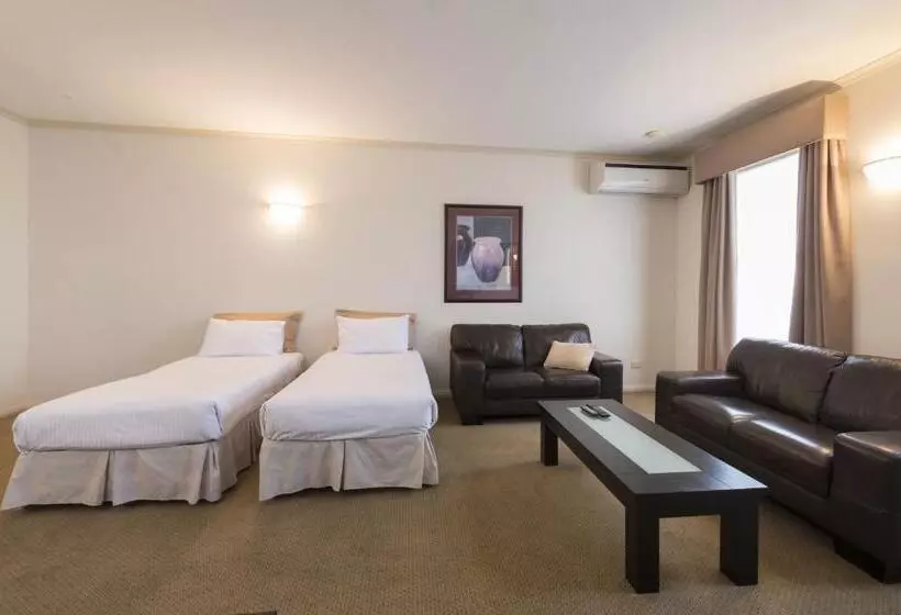 Отель Beau Monde International