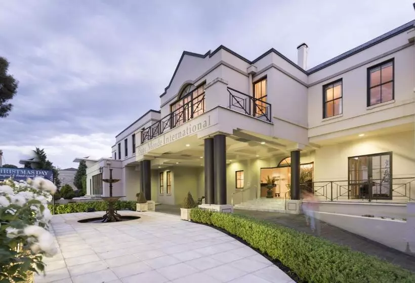 Отель Beau Monde International