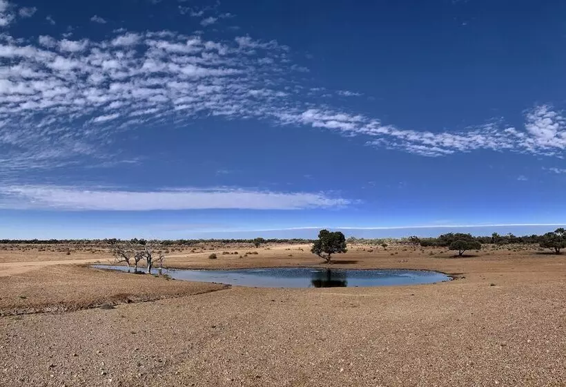 ホテル Desert Cave