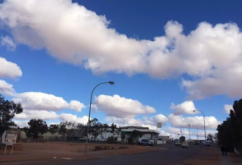 ホテル Desert Cave