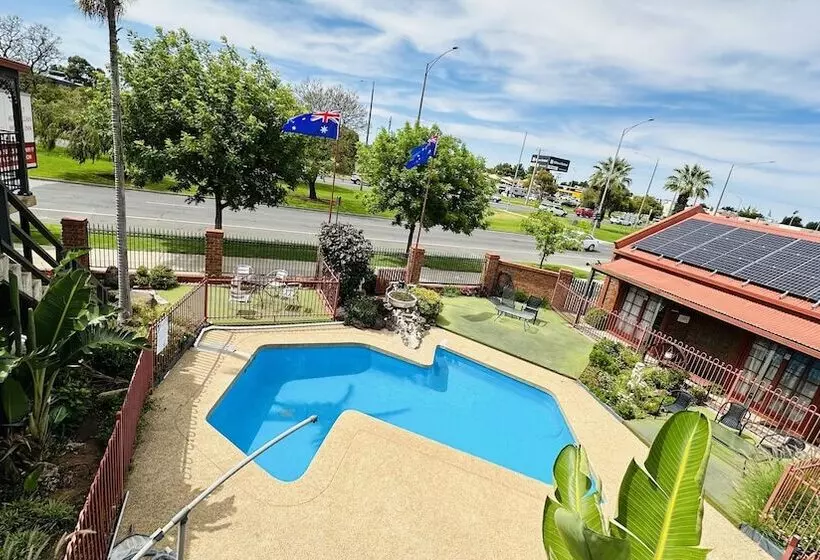 בית מלון כפרי Early Australian Motor Inn