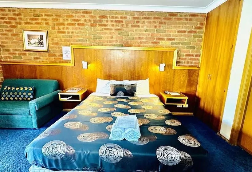 בית מלון כפרי Early Australian Motor Inn