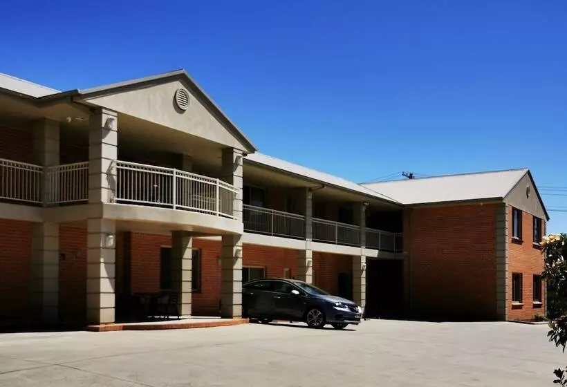 فندق Littomore Suites Bathurst