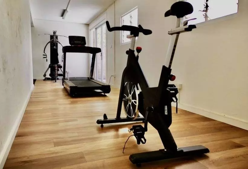 فندق Littomore Suites Bathurst