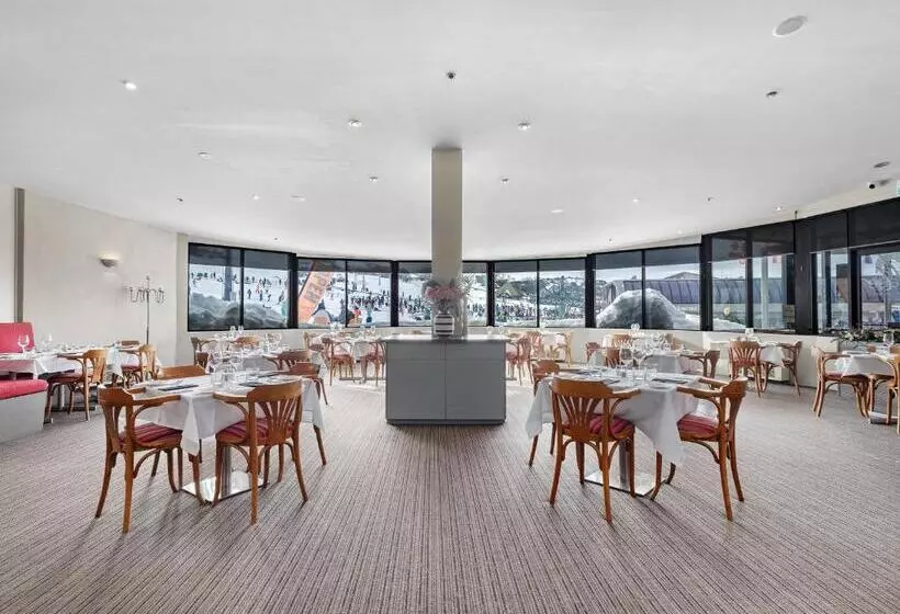 Отель Man From Snowy River