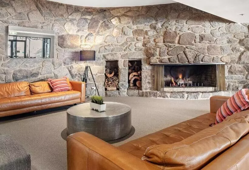 Отель Man From Snowy River