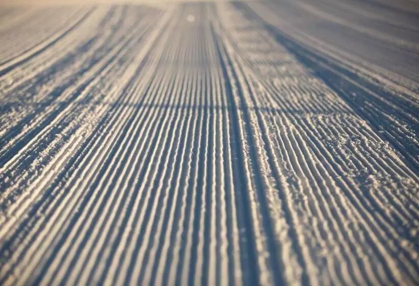 Отель Man From Snowy River