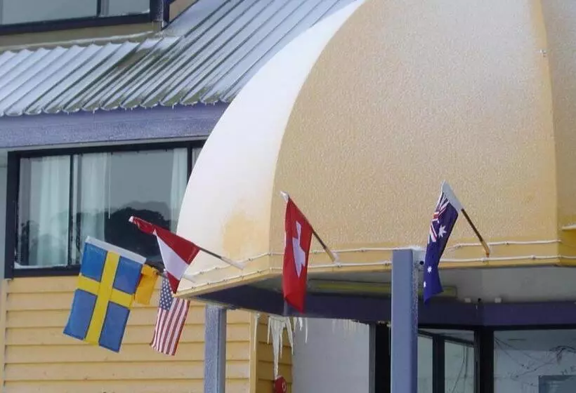 Отель Man From Snowy River