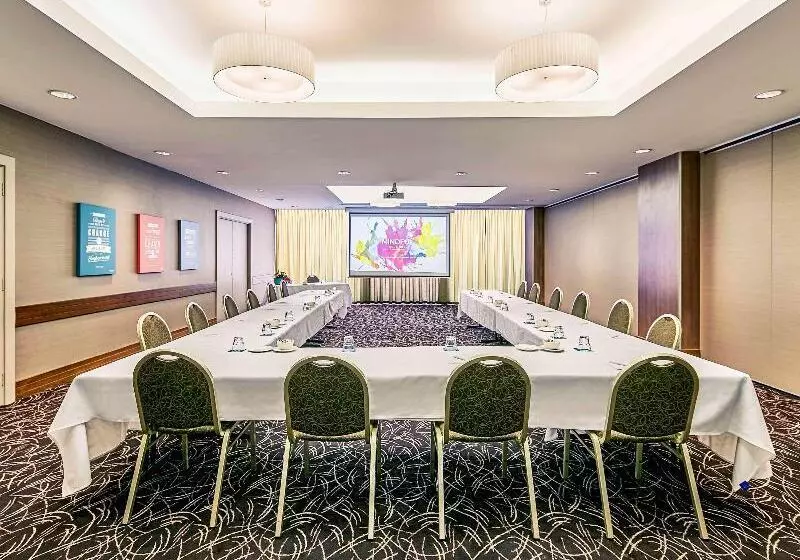 ホテル Mercure Perth