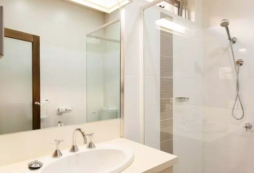 Hotel Mitchell On Main