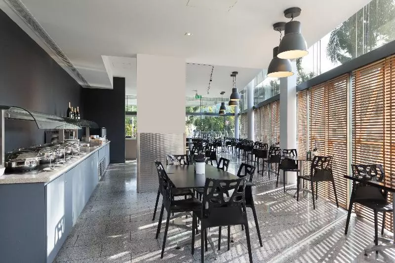 ホテル Mercure Brisbane Spring Hill