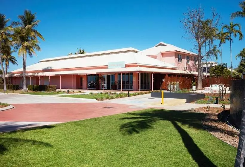 בית מלון כפרי The Continental