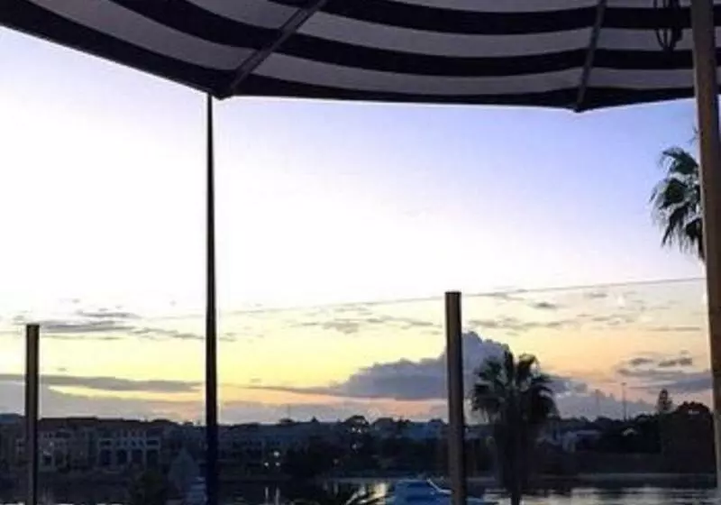 Tradewinds Hotel And Suites Fremantle