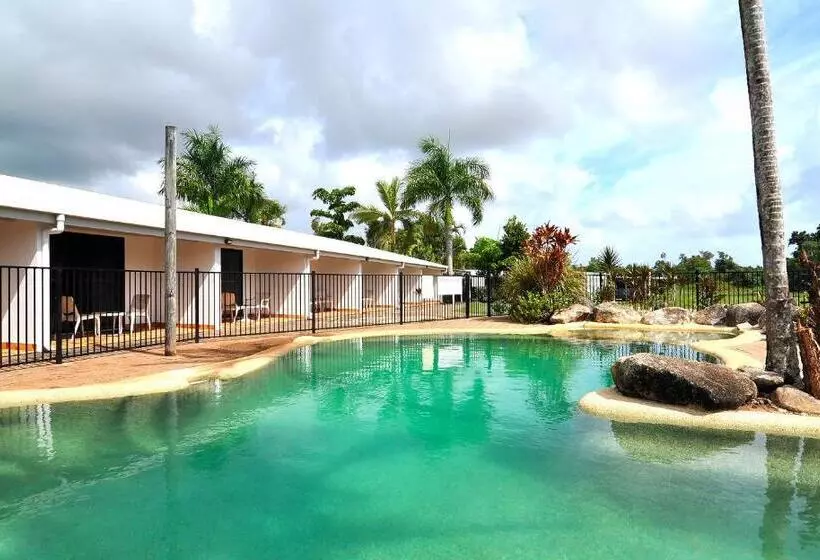 Mission Beach Resort