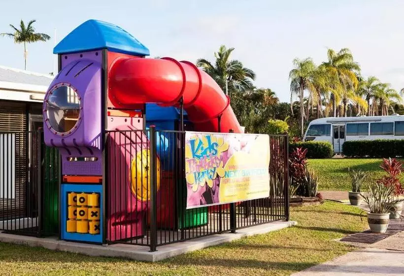 Mission Beach Resort