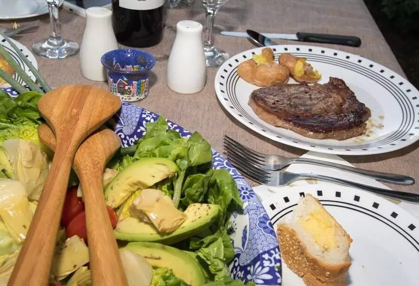 Мотель Country Pathfinder Motor Inn