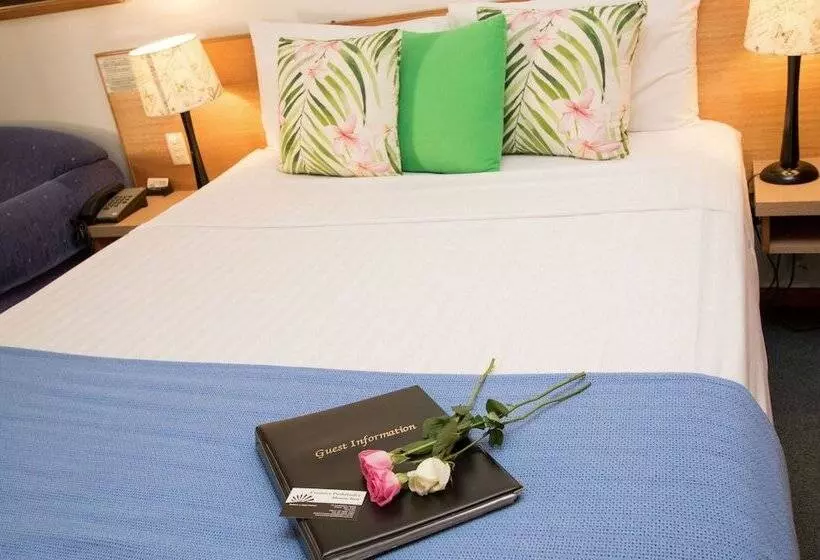 Мотель Country Pathfinder Motor Inn