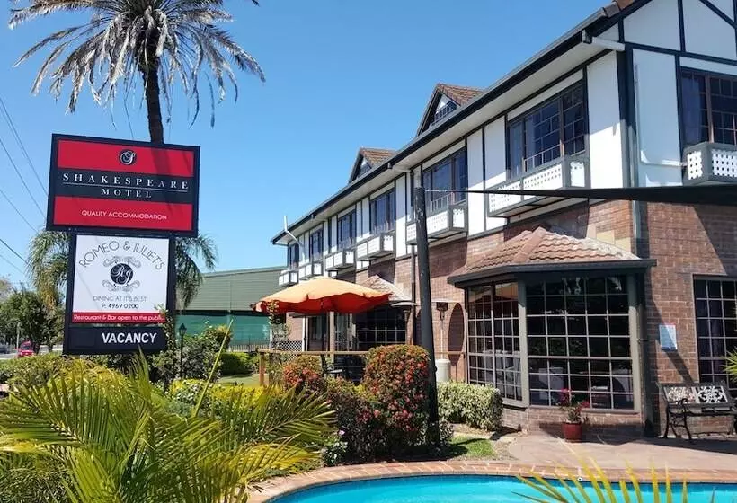Shakespeare Motel