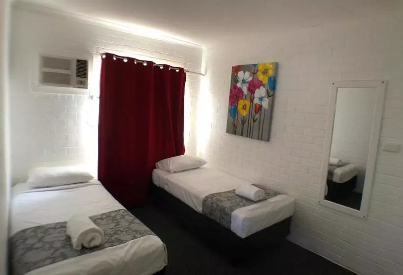 Allan Cunningham Motel