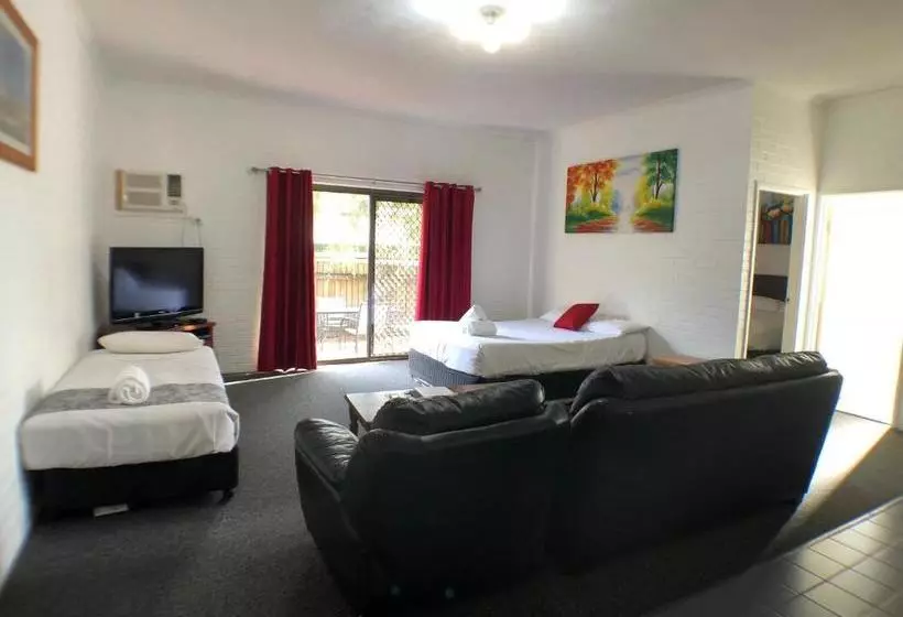 Allan Cunningham Motel